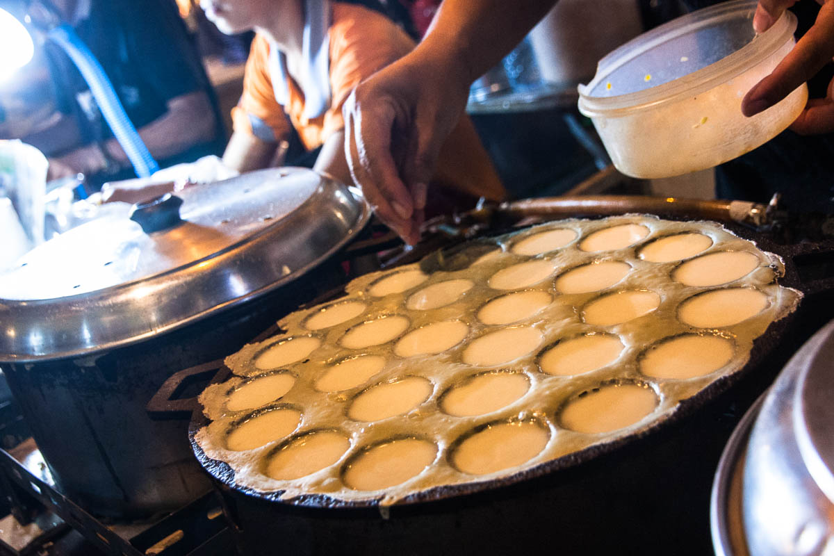 Sunday Walking Street Market (Lard Yai)