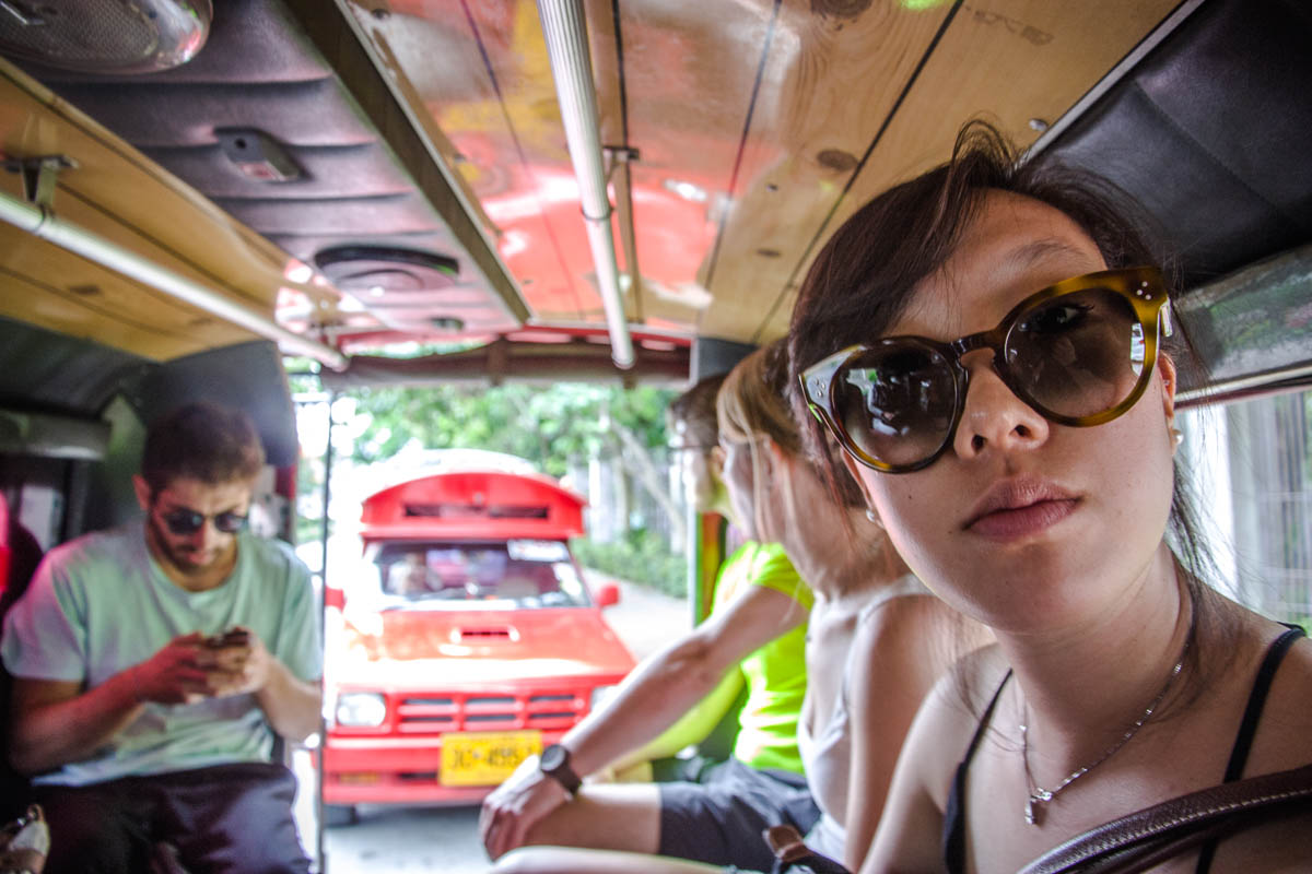 cramped taxi/bus to doi suthep temple