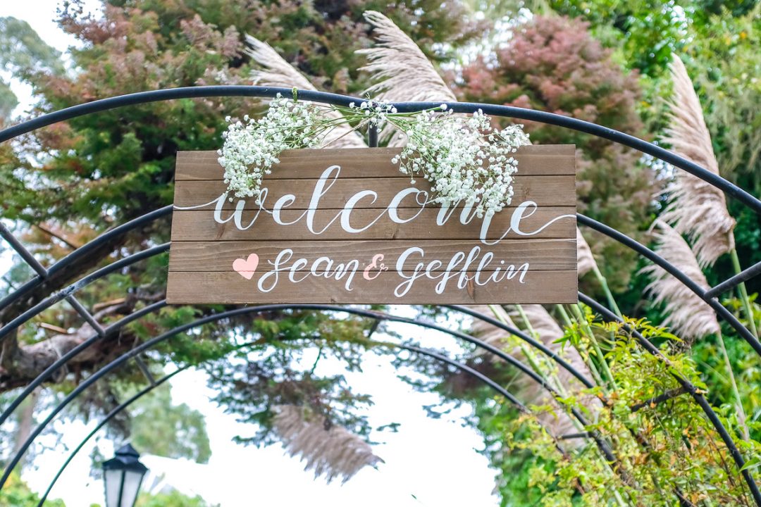 DYI wedding welcome sign